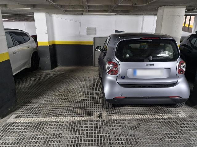 Garaje en venta en calle De València, Barcelona, de 6 m² por 18.000