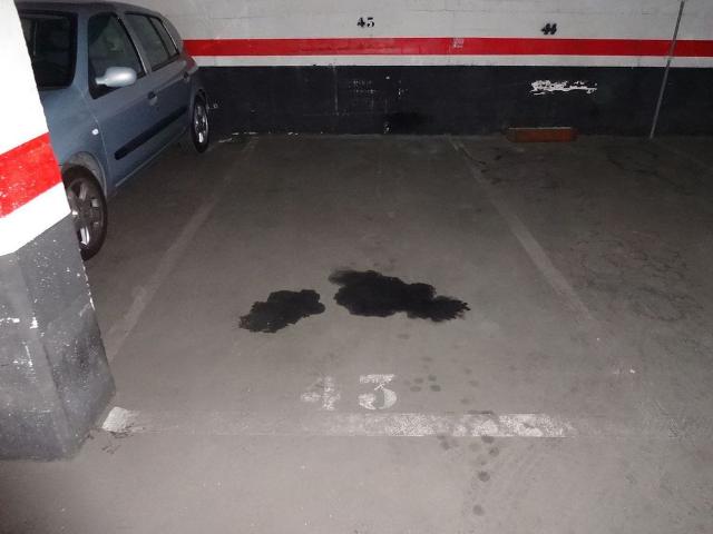 Garaje en venta en calle De Vilapicina, Barcelona, de 9 m² por 22.000