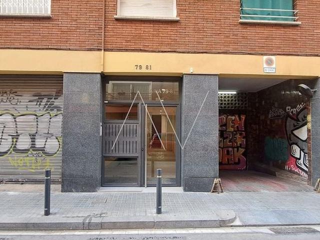 Garaje en venta en calle De Violant D'hongria Reina D'aragó, Barcelona, de 11 m² por 18.000