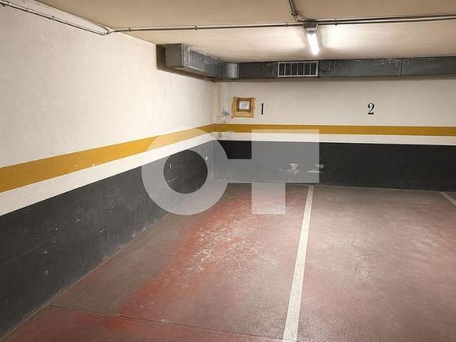 Garaje en venta en calle Del Mestre Nicolau, Barcelona, de 8 m² por 8.000