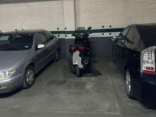 Garaje en venta en calle Del Montseny, Hospitalet de Llobregat, L´, de 8 m² por 12.500