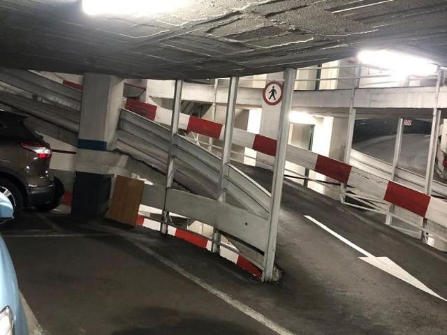 Garaje en venta en calle Del Montseny, Hospitalet de Llobregat, L´, de 9 m² por 12.000