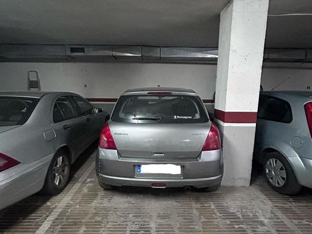 Garaje en venta en calle Del Bogatell, Sant Adrià de Besos, de 10 m² por 17.500
