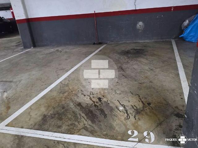 Garaje en venta en calle Del Carme, Barcelona, de 10 m² por 28.000