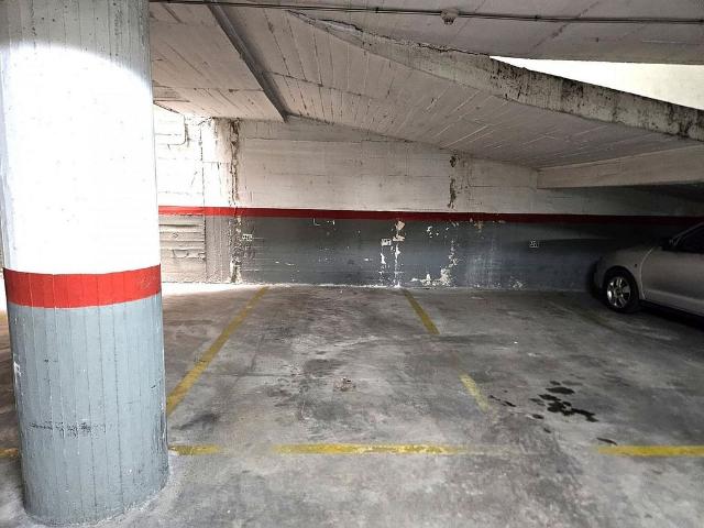 Garaje en venta en calle Del Cardenal Vives i Tutó, Barcelona, de 10 m² por 25.500