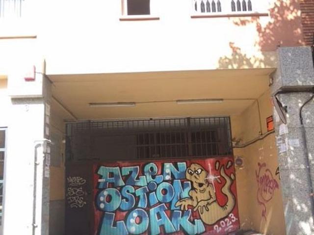 Garaje en venta en calle Del Comerç, Hospitalet de Llobregat, L´, de 8 m² por 19.000