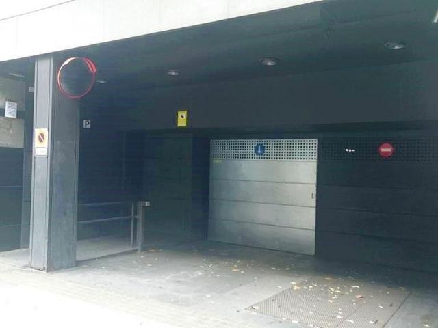 Garaje en venta en calle Del Consell de Cent, Barcelona, de 9 m² por 28.000
