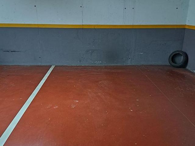 Garaje en venta en calle Del Duero, Barcelona, de 19 m² por 40.000