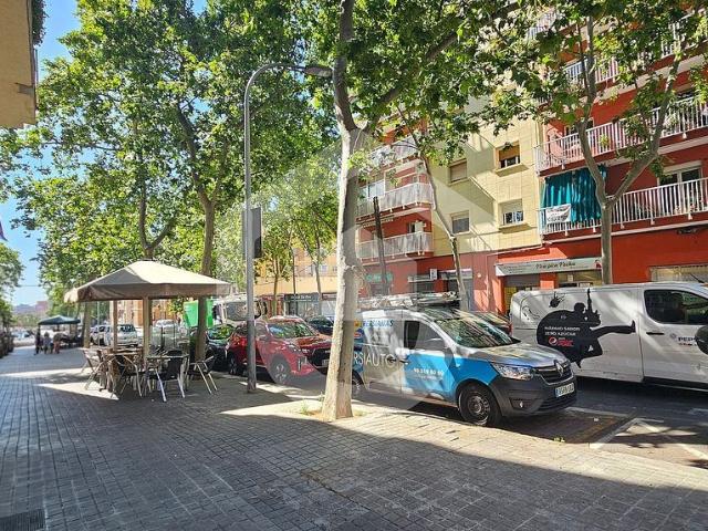 Garaje en venta en calle Del Pintor Alsamora, Barcelona, de 11 m² por 25.000