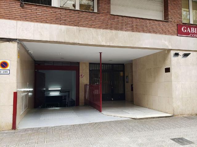 Garaje en venta en calle Del Rosselló, Barcelona, de 22 m² por 17.000