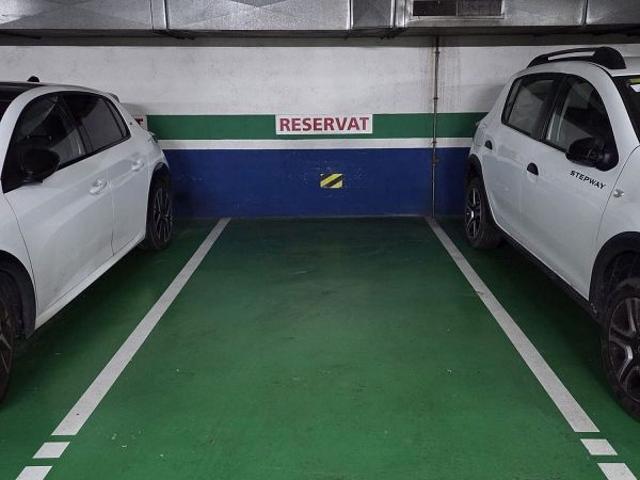 Garaje en venta en calle Del Segre, Barcelona, por 10.000