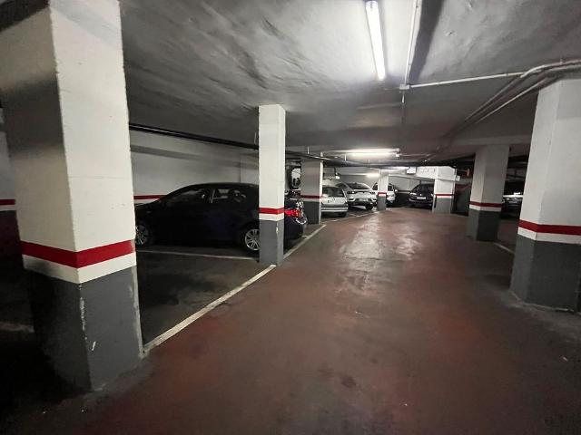Garaje en venta en calle Del Tenor Masini, Barcelona, de 10 m² por 20.900