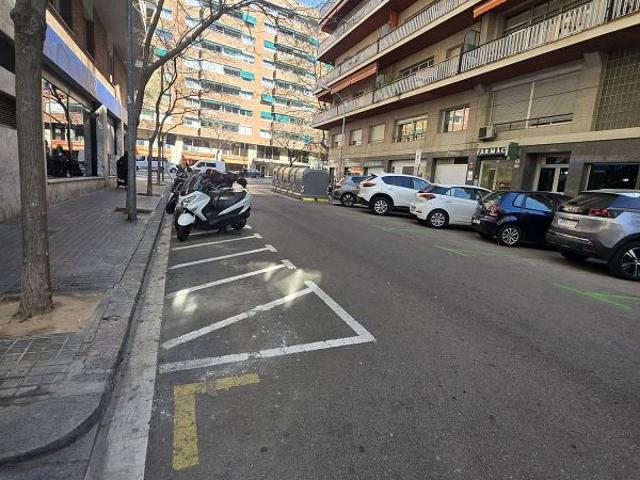 Garaje en venta en calle Del Tenor Masini, Barcelona, de 9 m² por 18.000
