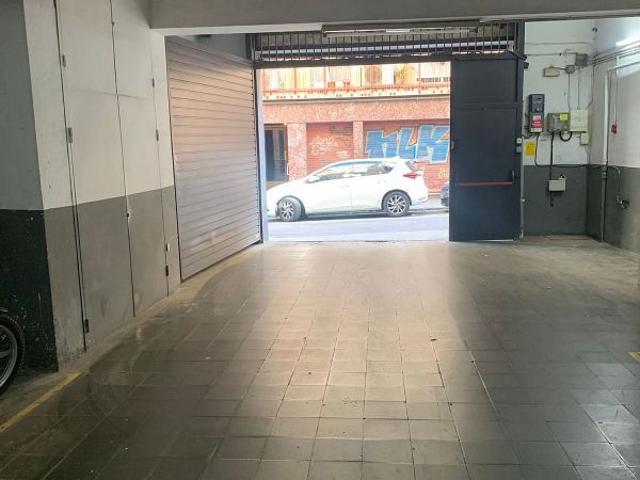 Garaje en venta en calle D'elisa, Barcelona, de 3 m² por 7.500