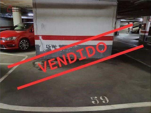 Garaje en venta en calle Dels Alts Forns, Barcelona, de 21 m² por 15.500