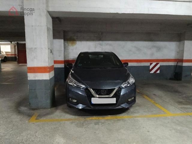 Garaje en venta en calle Dels Alts Forns, Barcelona, de 25 m² por 15.500