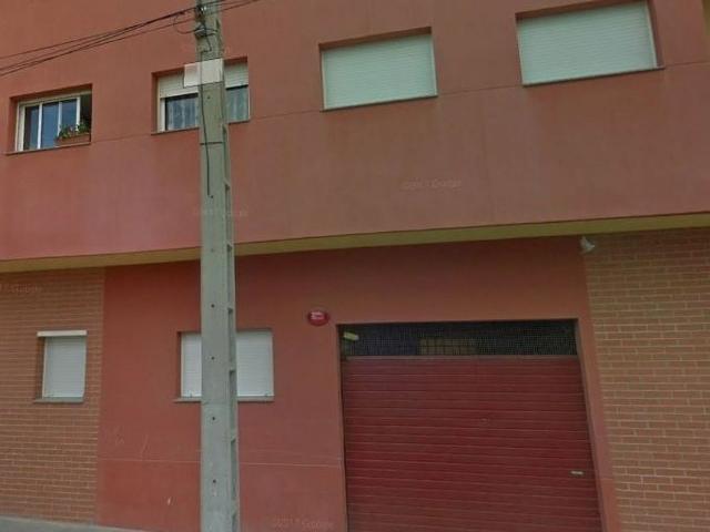 Garaje en venta en calle Dels Hereus Gassol, Tortosa, de 25 m² por 2.800