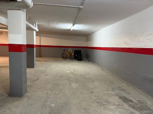 Garaje en venta en calle D'en Grassot, Barcelona, de 11 m² por 14.000