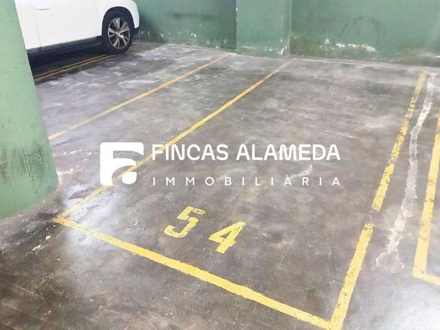 Garaje en venta en calle D'entença, Barcelona, de 10 m² por 24.000