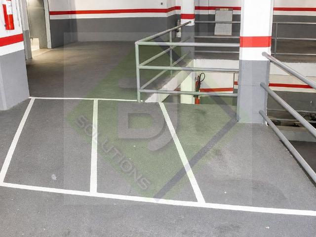 Garaje en venta en calle D'entença, Barcelona, de 4 m² por 15.600