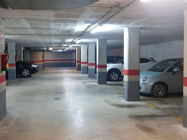 Garaje en venta en calle Europa, Castellar del Vallès, por 8.000