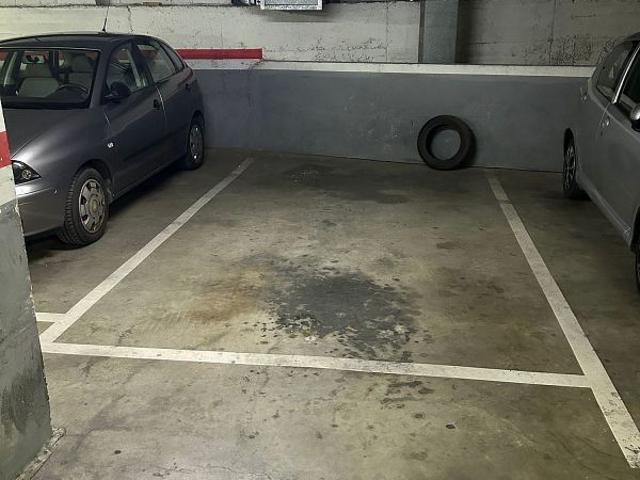 Garaje en venta en calle Favència, Barcelona, por 17.500