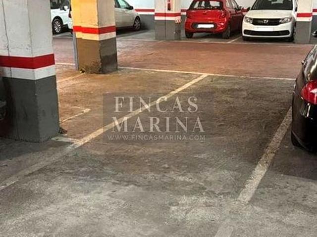 Garaje en venta en calle Mossèn Santiago Oliveras, Hospitalet de Llobregat, L´, de 12 m² por 23.000