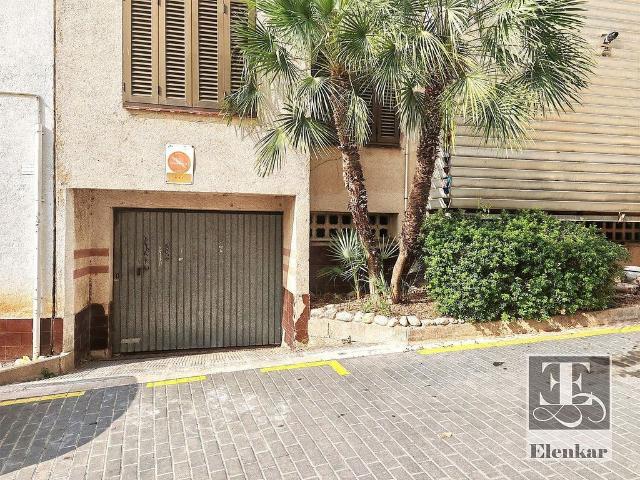 Garaje en venta en calle Major, Calafell, de 15 m² por 8.500