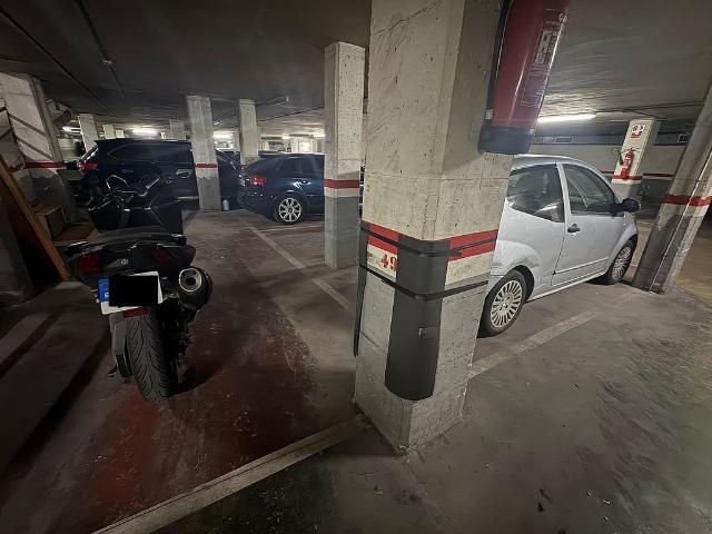 Garaje en venta en calle Migdia, Hospitalet de Llobregat, L´, de 12 m² por 8.500