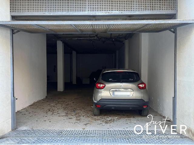 Garaje en venta en calle Ramon Berenguer IV, Cambrils, de 12 m² por 20.000