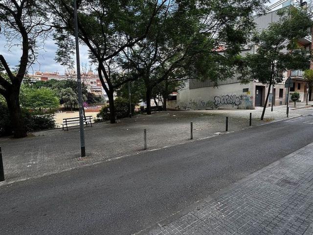 Garaje en venta en calle Transversal, Terrassa, de 33 m² por 17.000