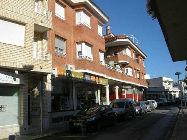 Garaje en venta en calle Trinquet, Deltebre, de 28 m² por 3.300