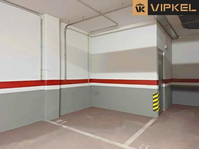 Garaje en venta en Cambre La Coruña