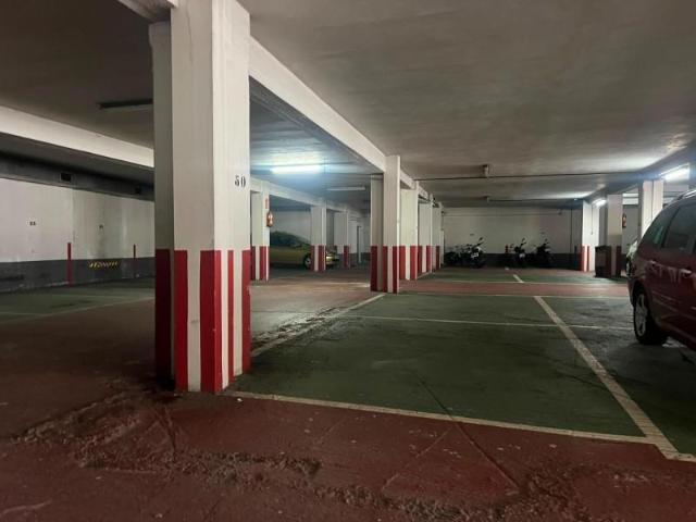 Garaje en venta en Cambre, Temple
