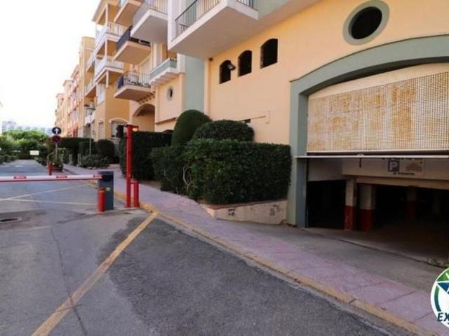 Garaje en venta en Castelló d´Empúries, de 19 m² por 25.000