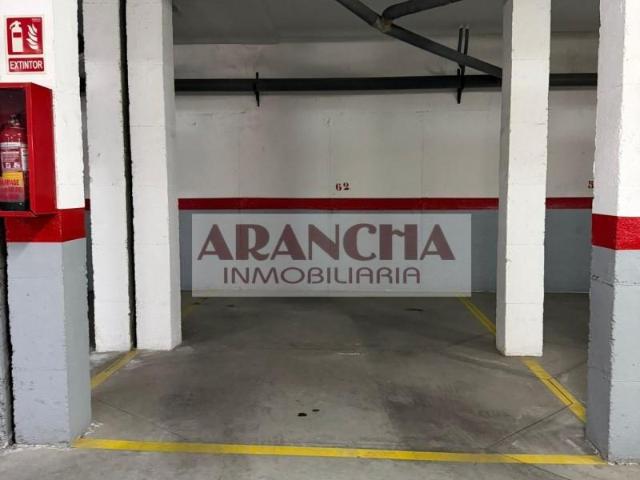 Garaje en venta en Chipiona, Centro