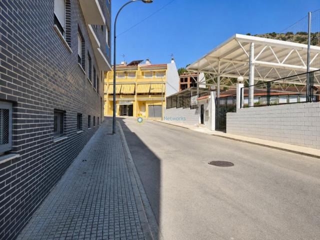 Garaje en venta en Ador Valencia