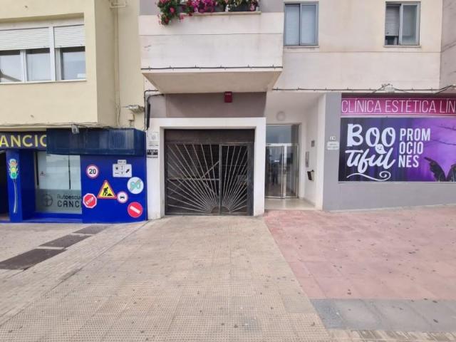 Garaje en venta en Algeciras, CORTE INGLES