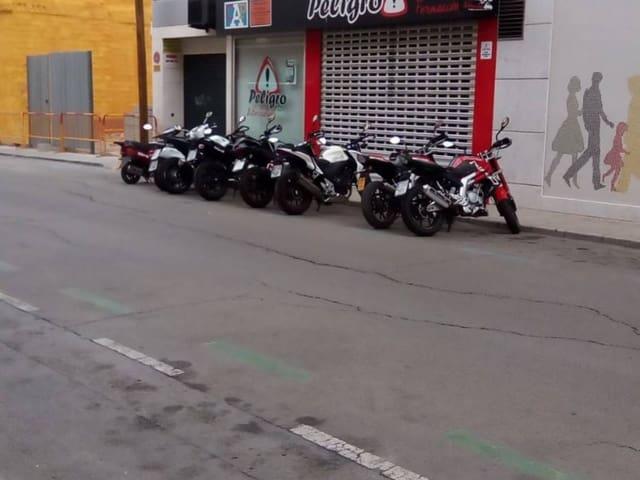 Garaje en venta en Almansa, Albacete