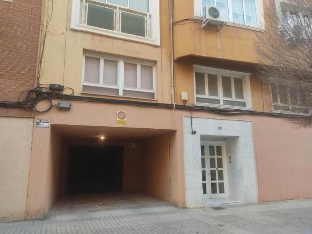Garaje en venta en Almansa, S.U.P 2