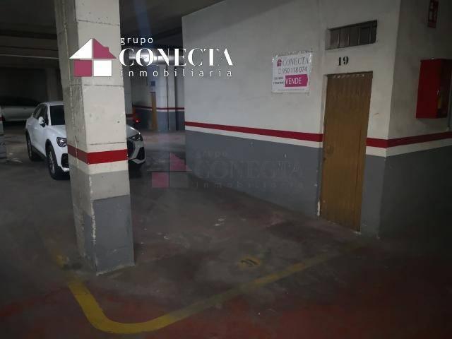 Garaje en venta en Almería