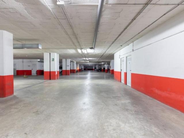 Garaje en venta en Armilla, Centro Salud