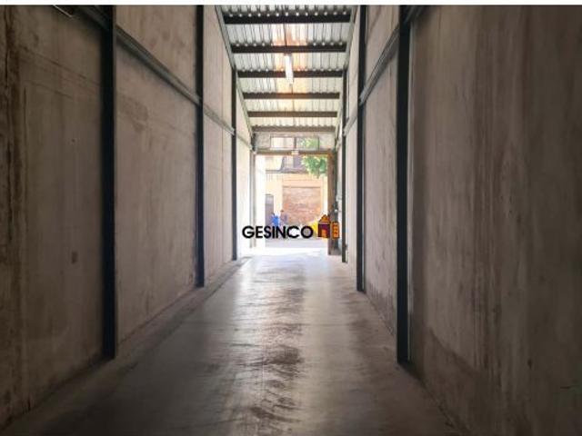 GARAJE EN VENTA EN AVENIDA CONDE TORREFIEL