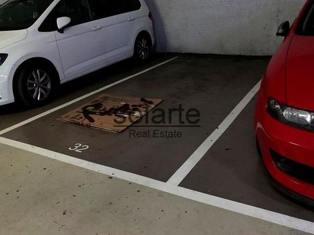 Garaje en venta en avenida De Catalunya, Hospitalet de Llobregat, L´, de 11 m² por 15.000