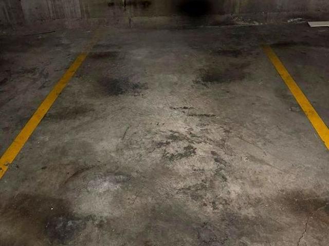 Garaje en venta en avenida De Josep Tarradellas i Joan, Hospitalet de Llobregat, L´, de 14 m² por 12.000