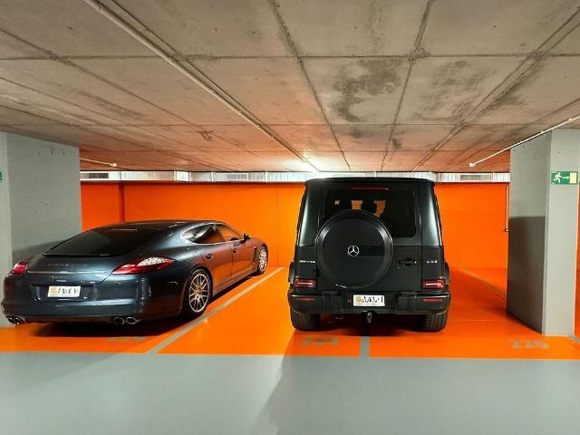 Garaje en venta en avenida De Les Nacions Unides, Les Escaldes, de 12 m² por 112.000