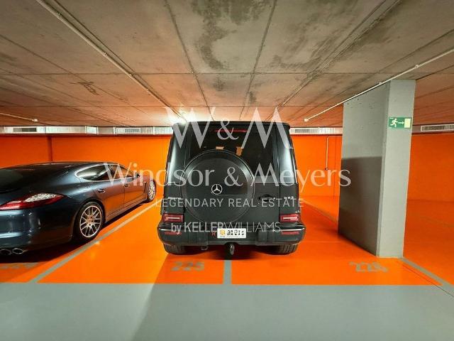 Garaje en venta en avenida De Les Nacions Unides, Les Escaldes, de 32 m² por 242.000