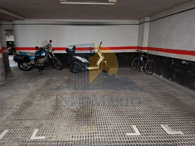 Garaje en venta en avenida De Mistral, Barcelona, de 8 m² por 19.000