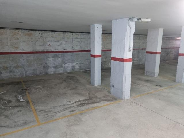 Garaje en venta en avenida De Montserrat, Torredembarra, de 13 m² por 9.900