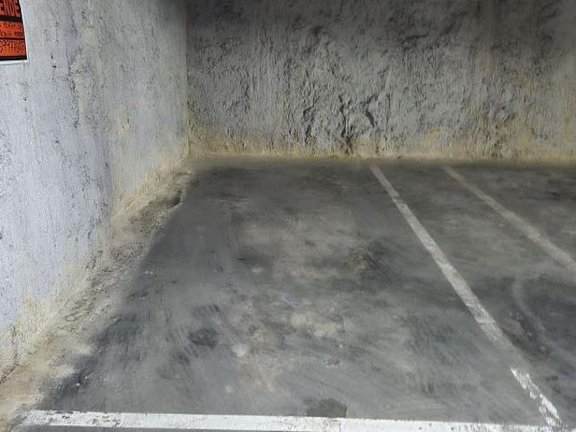 Garaje en venta en avenida De Prat de la Riba, Badalona, de 10 m² por 16.000